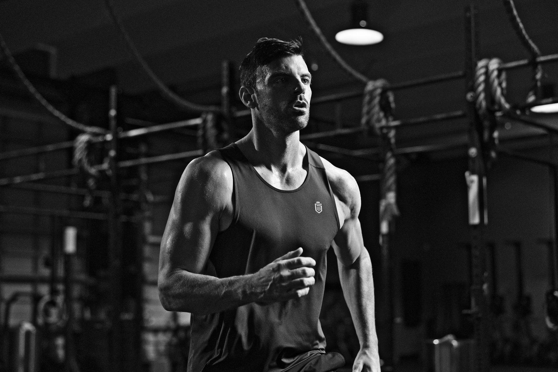 best breathable gym clothes tank tops for men and women